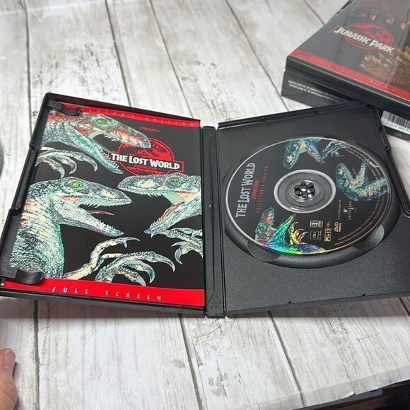 Jurassic World and The Lost World 2 Disc Full Screen - Picture 5 of 7